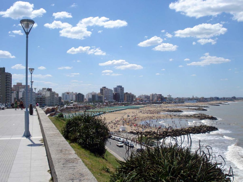 Playa La Perla. Mar del Plata